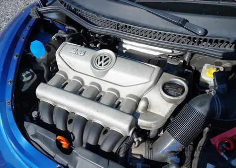 2008 Volkswagen New Beetle S/Se из США, поврежденный, VIN 3VWRW31C18M522187